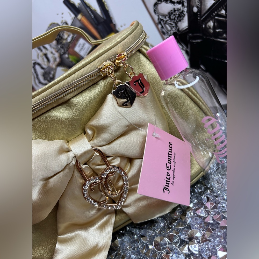 Juicy Couture Gold Cosmetic Bag with Bow and Charm - Picture 3 of 14